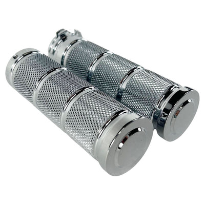 Close-up of a HardDrive Chrome Knurled Billet 1" Grip handle with a textured, knurled grip and multiple ridges for enhanced grip, designed for Harley 73-12 dual cable applications.