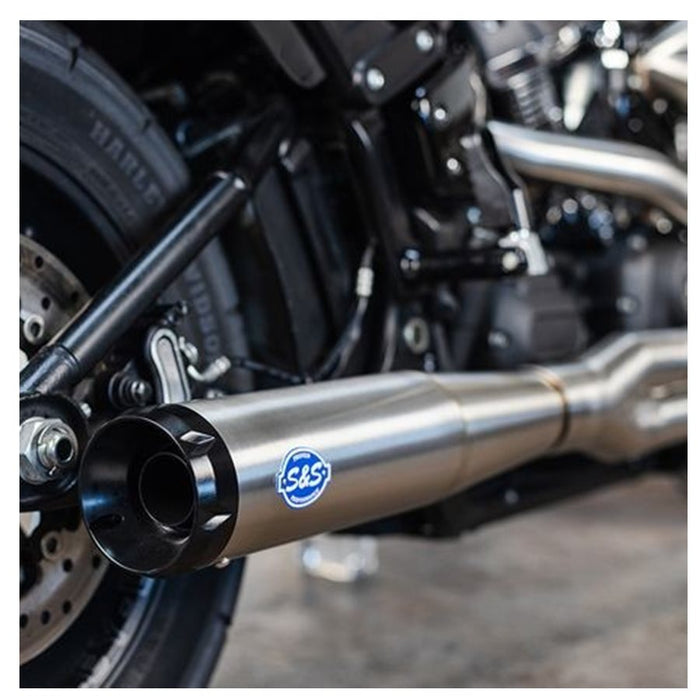 Stainless steel exhaust pipe designed for a motorcycle, compatible with S&S Superstreet and M8 Softail models. 

Revised Sentence: S&S Cycle&