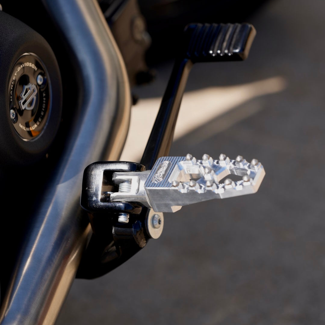 The TC Bros. rider can enjoy high traction and stability with the TC Bros. Pro Series MX Lite Rider Foot Pegs for 2018-newer Harley Softail & Pan America.
